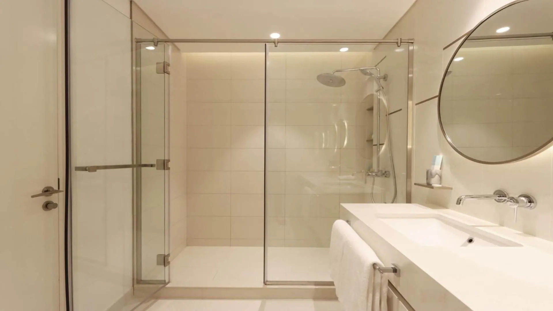 Luxury 2Br, Panoramic Sea Views And Beach Access 0*, Dubai
